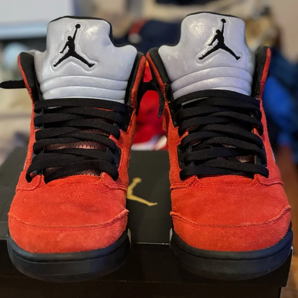 Jordan Red and Black Sneakers with Suede Upper - Picture 2 of 5